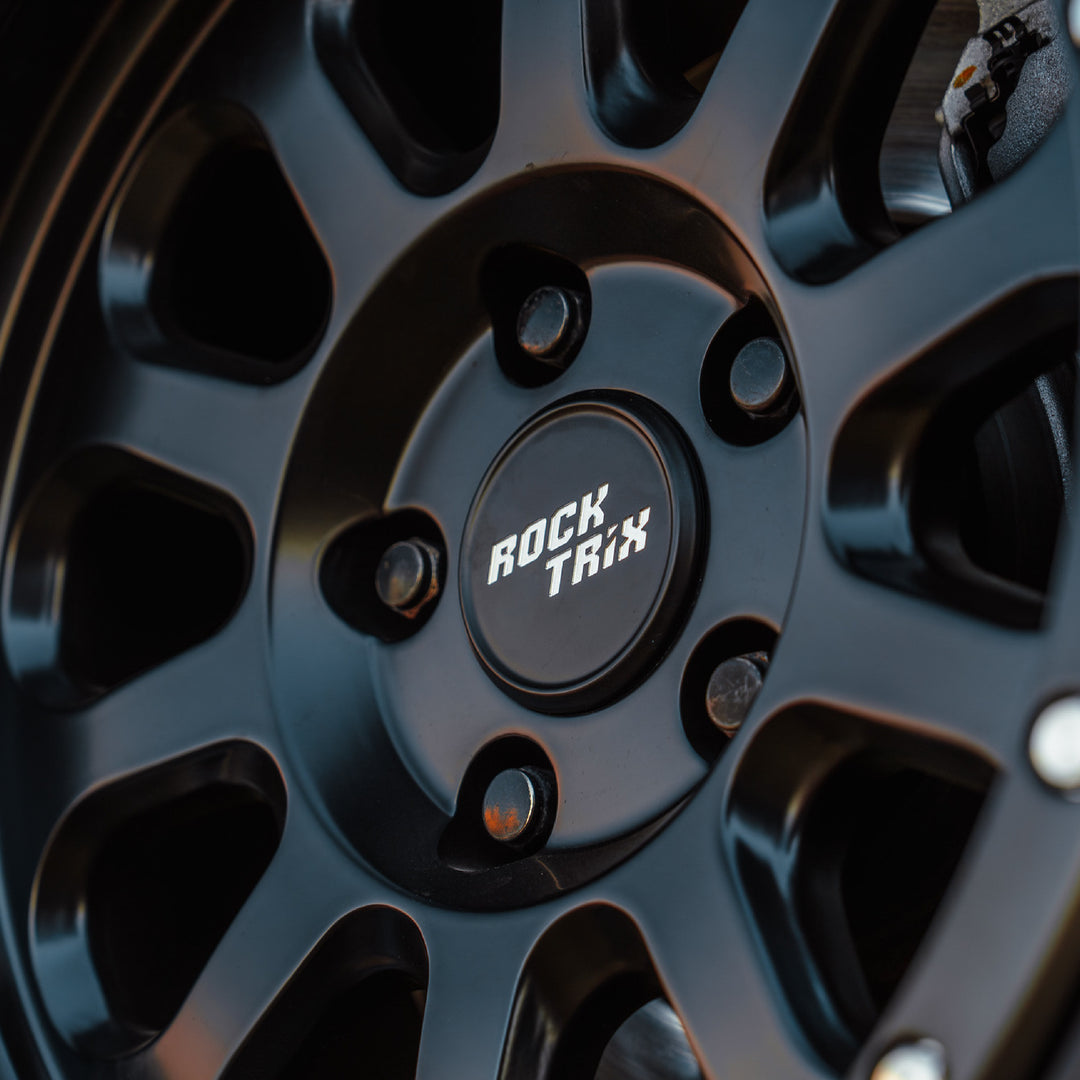 Rocktrix Wheel Center Cap Metal Black on RT111 rim